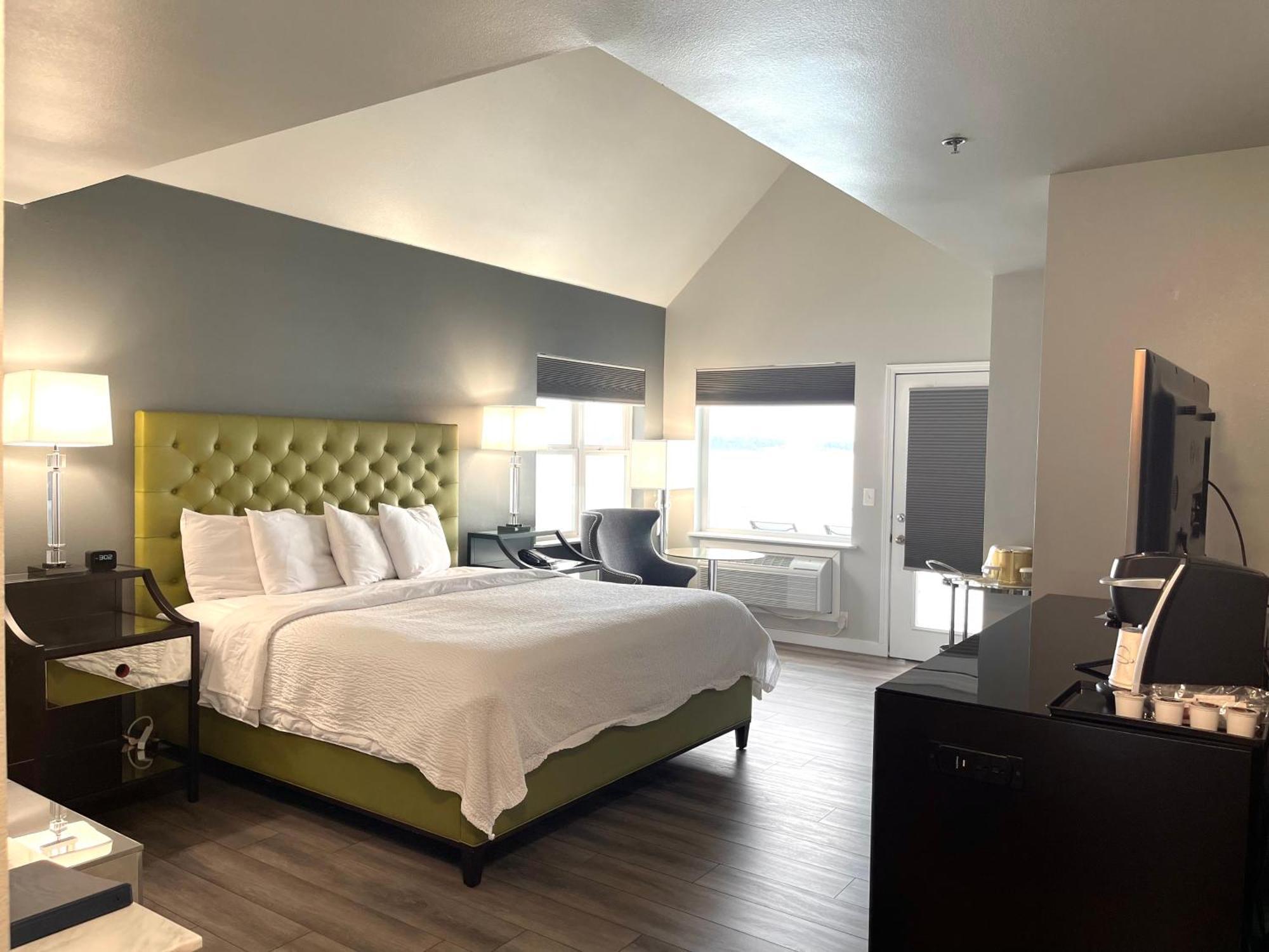 Tides Inn & Suites Port Townsend Room photo